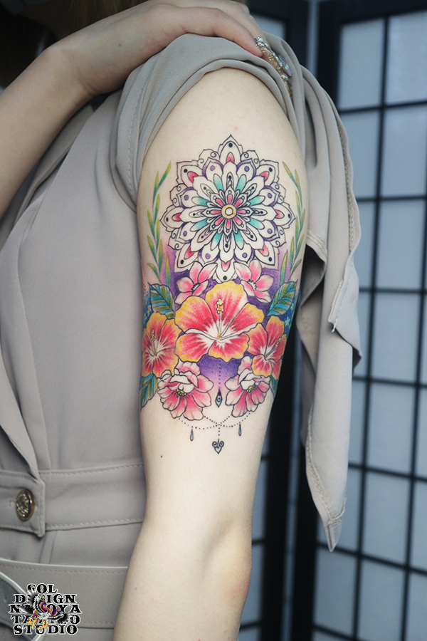 名古屋　タトゥー　女性